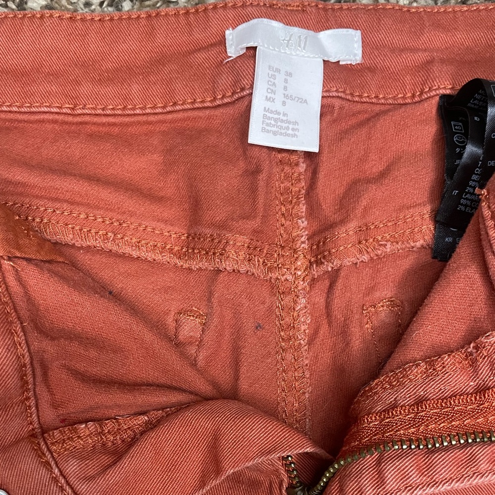 H&M burnt orange shorts